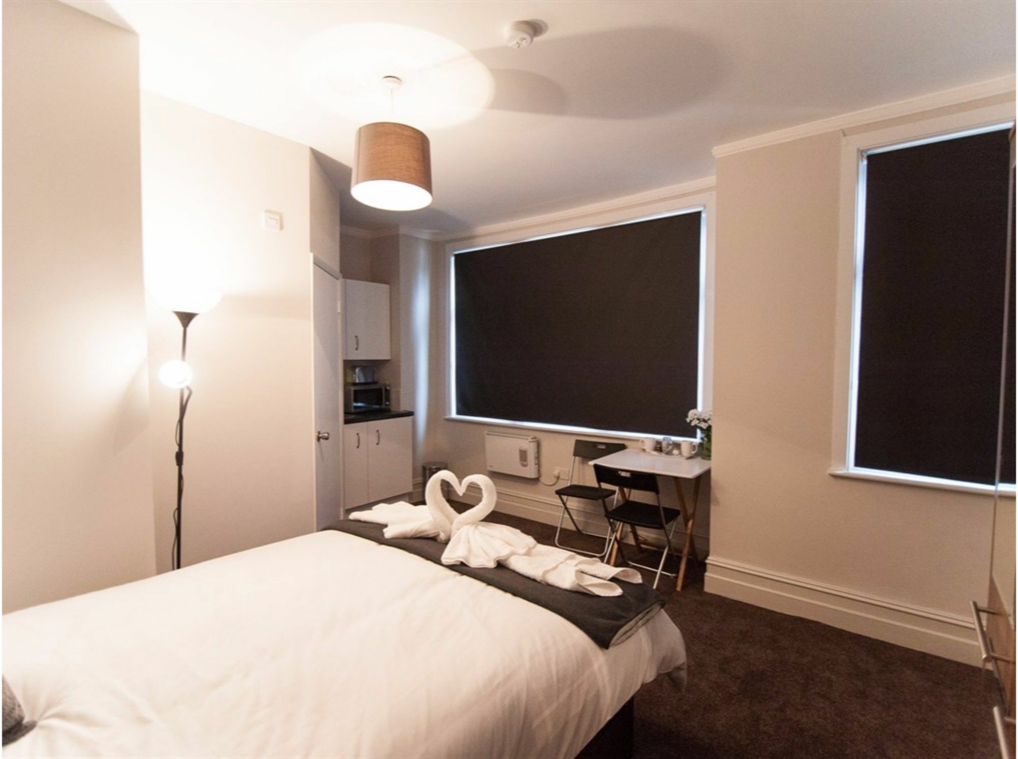Vision Suites Harrow Bagian luar foto